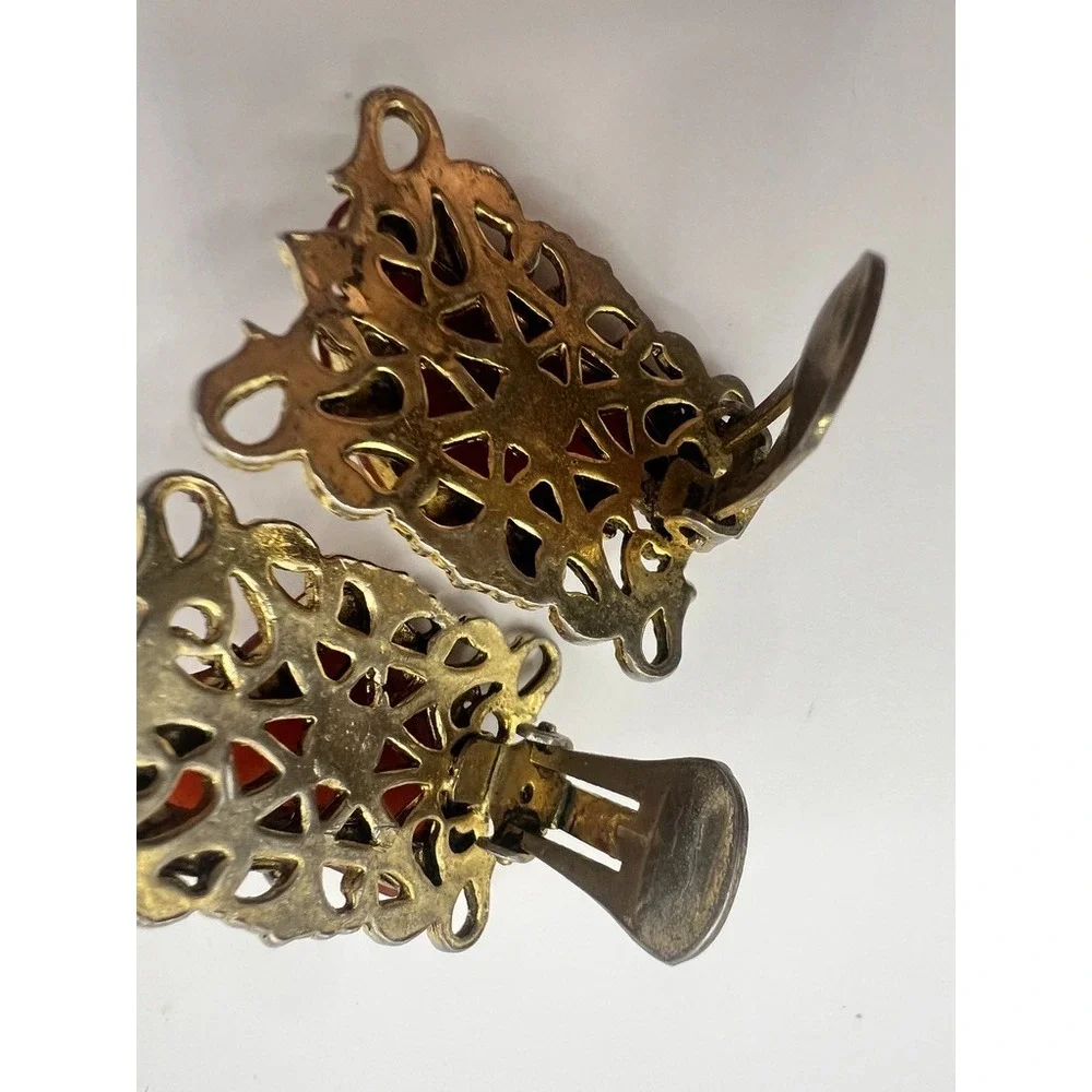 Vintage Red Cabochon Clip On Earrings‎ Gold Tone Filigree Retro Statement Glam